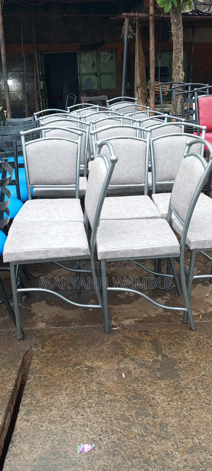 Best Club and Hotel Chairs