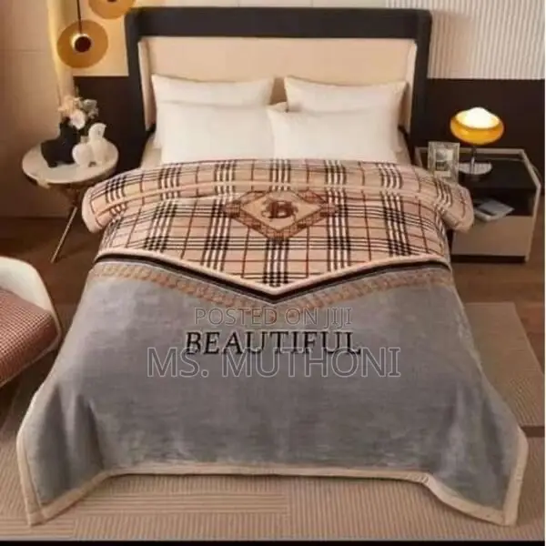 Heavy Duouble Warm and Plush Duvet Size 6*6