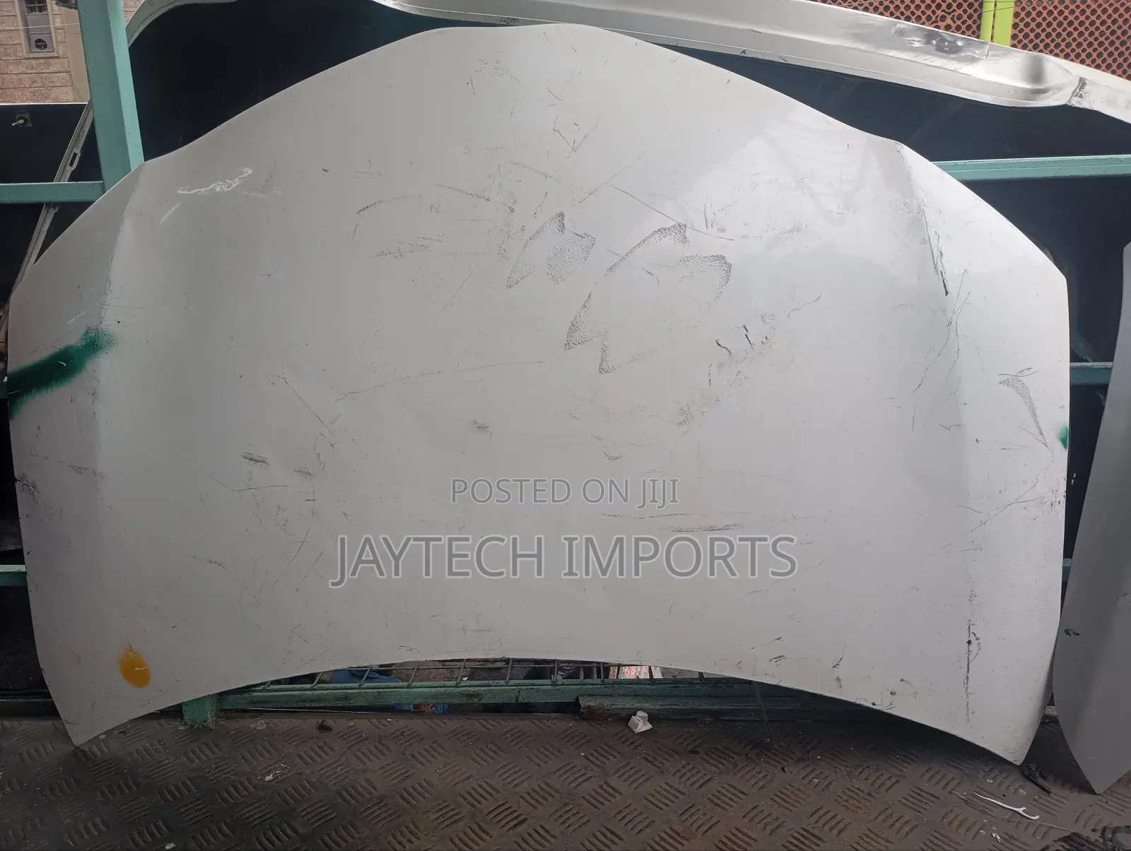 Axio / Fielder 161 Bonnet