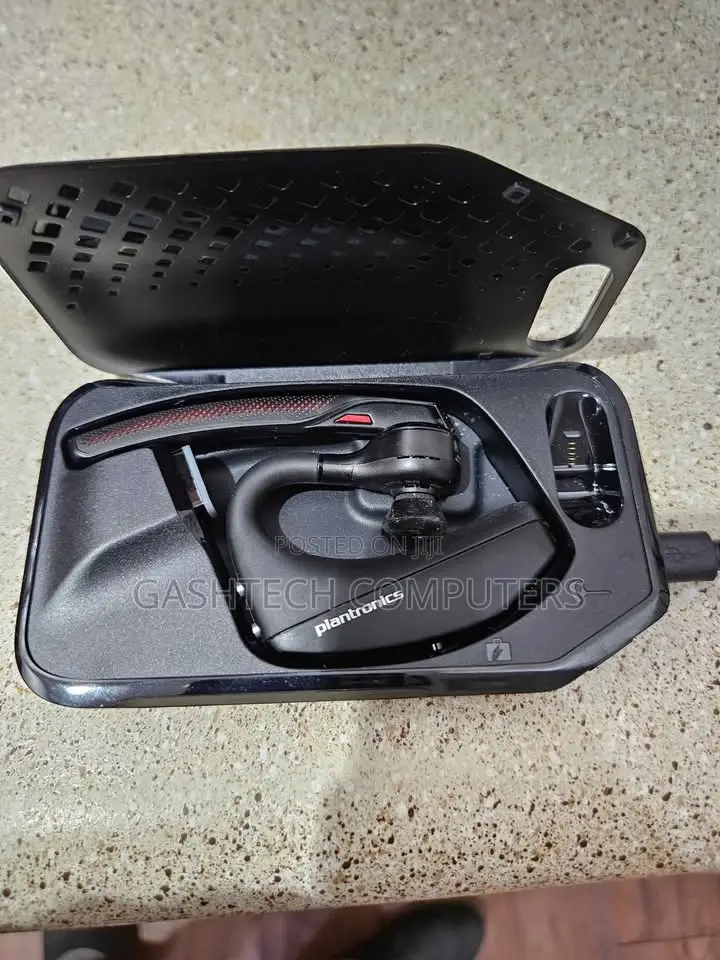 7k2f3aa Poly Voyager 5200 Usb-a Bluetooth Headset