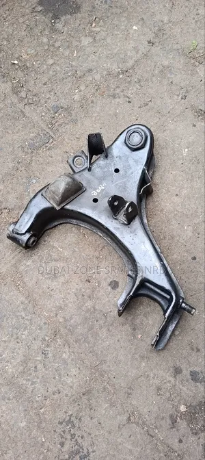 Lower Control Arms Nissan Hardbody 4wd.