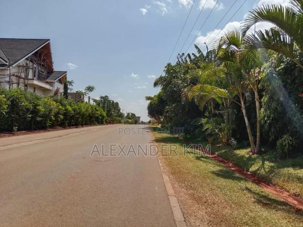 Daykio-Bustani 1/4 Acre Fully Serviced Plot for Sale - thumbnail 3