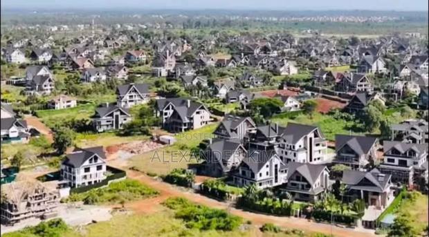 Daykio-Bustani 1/4 Acre Fully Serviced Plot for Sale - thumbnail 4