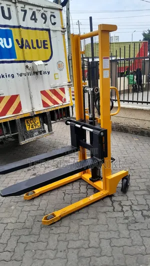 2-ton Stacker With 1500mm Height  Lift