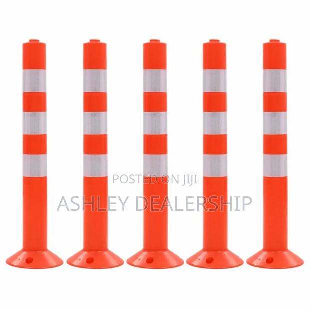 Reflective Bollard Post