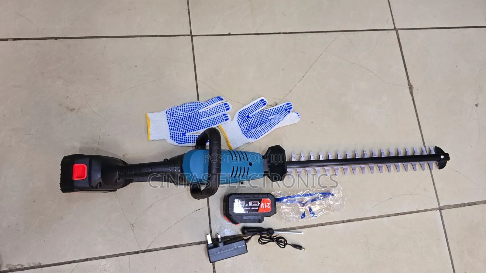 Cordless Hedge Trimmer 