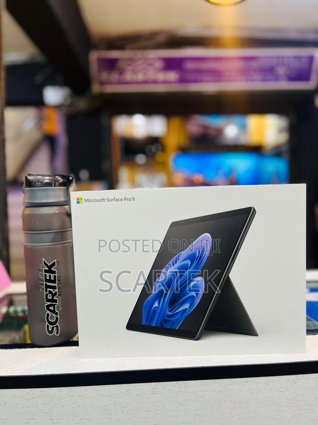 New Microsoft Surface Pro 5 512 GB Black - main view