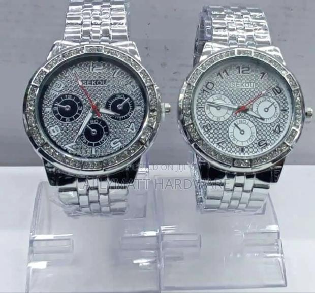 Classic Men Watch - main view