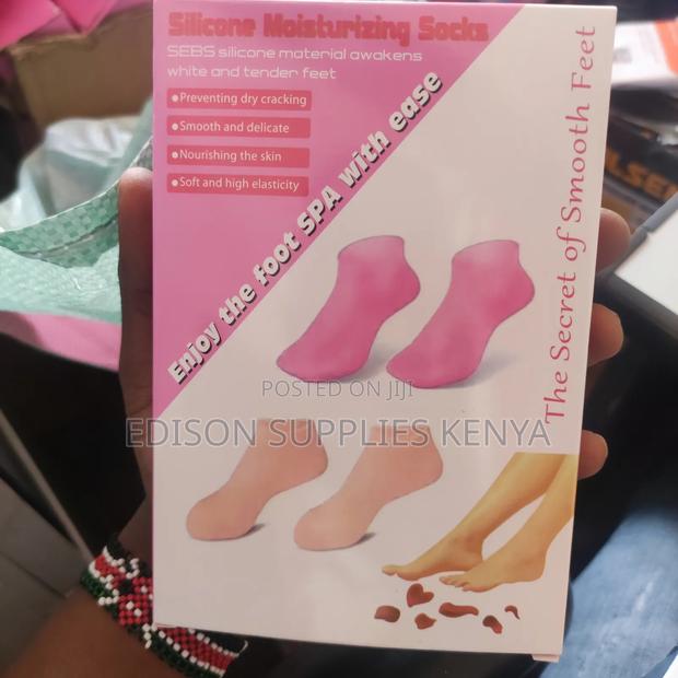 Silicone Socks for Women, Soft Gel Moisturizing Foot Socks - thumbnail 6