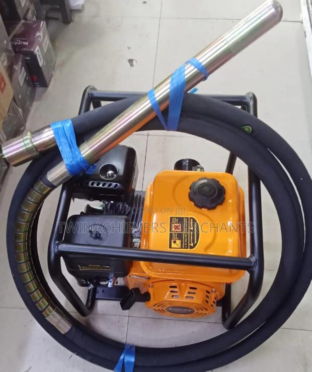 Concrete Vibrator/Dera Concrete Vibrator+Poker