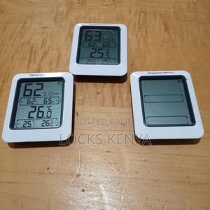Smart Hygrometer Thermometer for Indoors - thumbnail 2