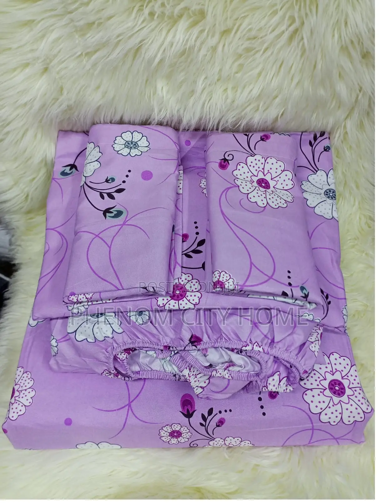 Purplish Bedsheet Set With Mattress Cover/Fitted Bedsheet