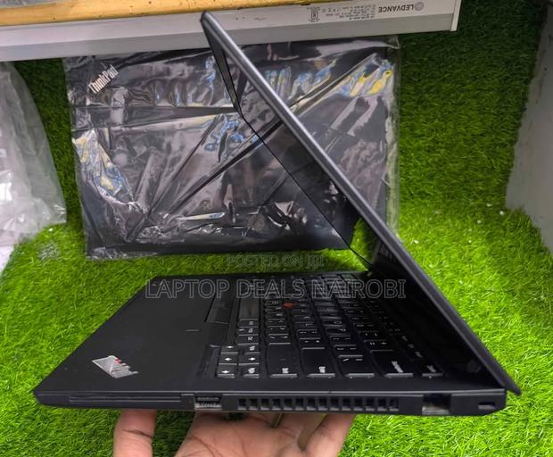 Laptop Lenovo ThinkPad T14 16GB AMD Ryzen 5 SSHD (Hybrid) 512GB - thumbnail 3