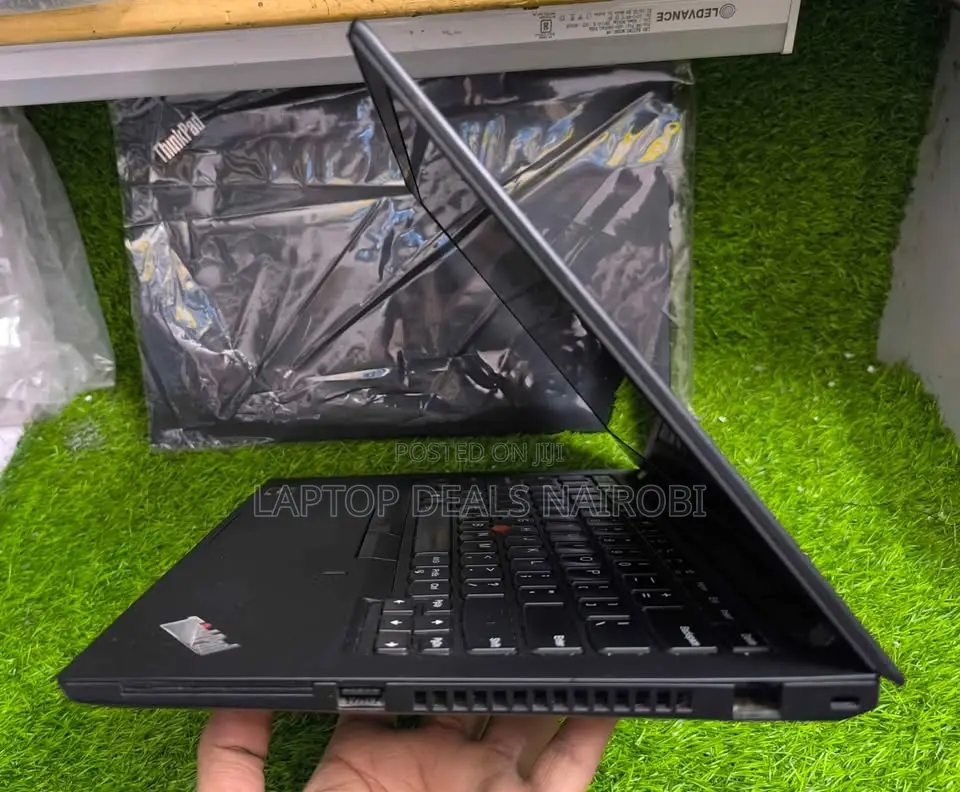 Laptop Lenovo ThinkPad T14 16GB AMD Ryzen 5 SSHD (Hybrid) 512GB