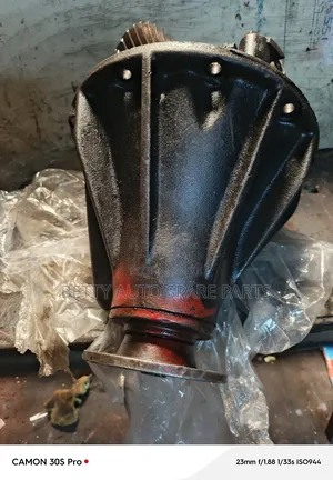 Toyota Land Cruiser 79 Rear Differential ( Diff)