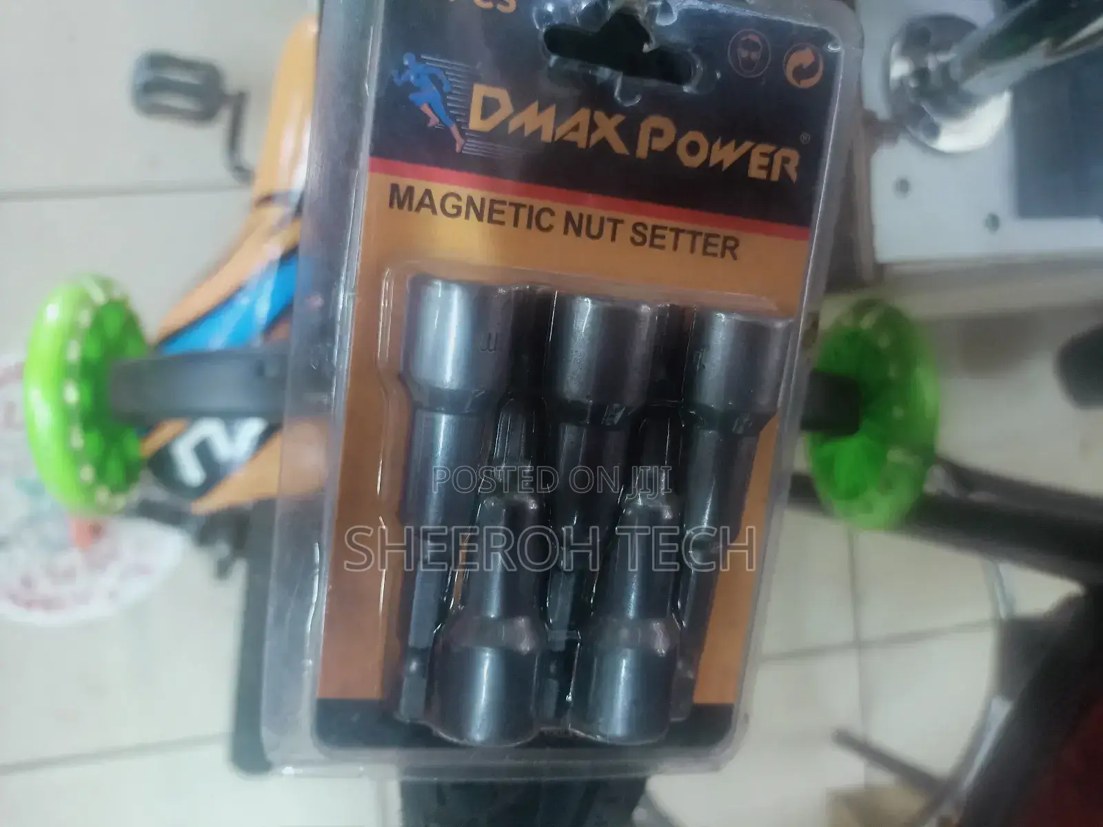 Magnetic Nut Setter