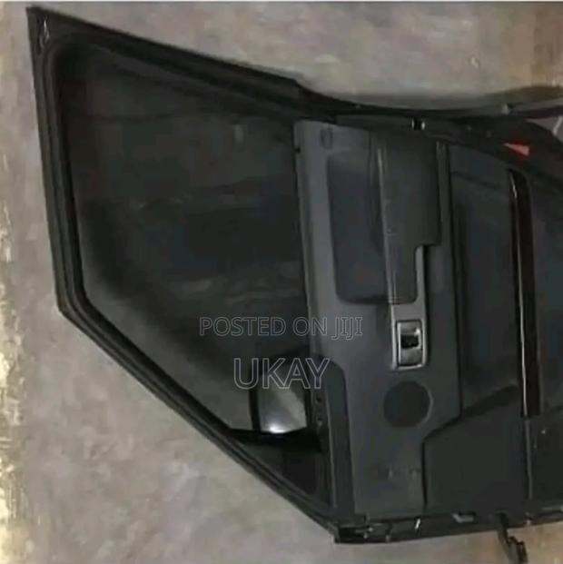 Range Rover 4.4 V8 Vogue Driver and Passenger Doors - thumbnail 4