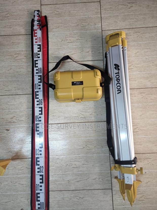 Topcon at B4a Dumpy Level [Construction Level Machine) - main view