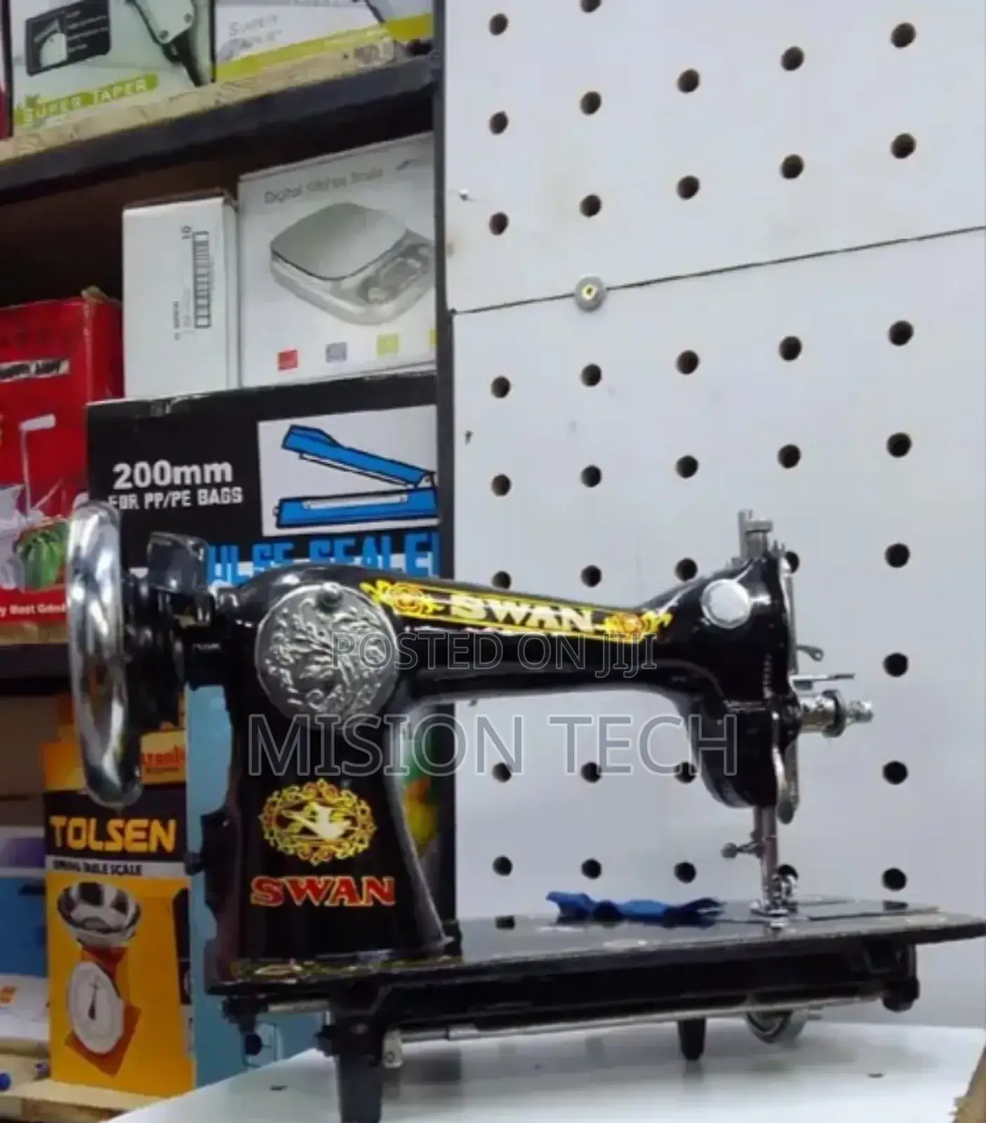 Swan Domestic Sewing Machine° • 