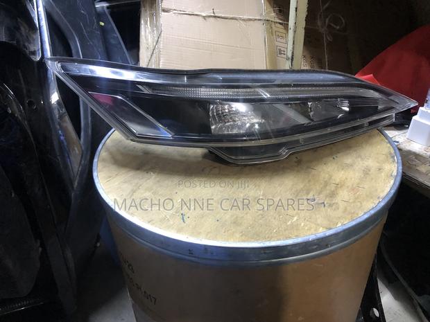 Nissan Serena 2018 Upper Headlight - main view