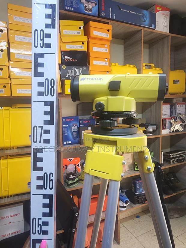 Topcon Levelling Machine [With Accessories] - main view