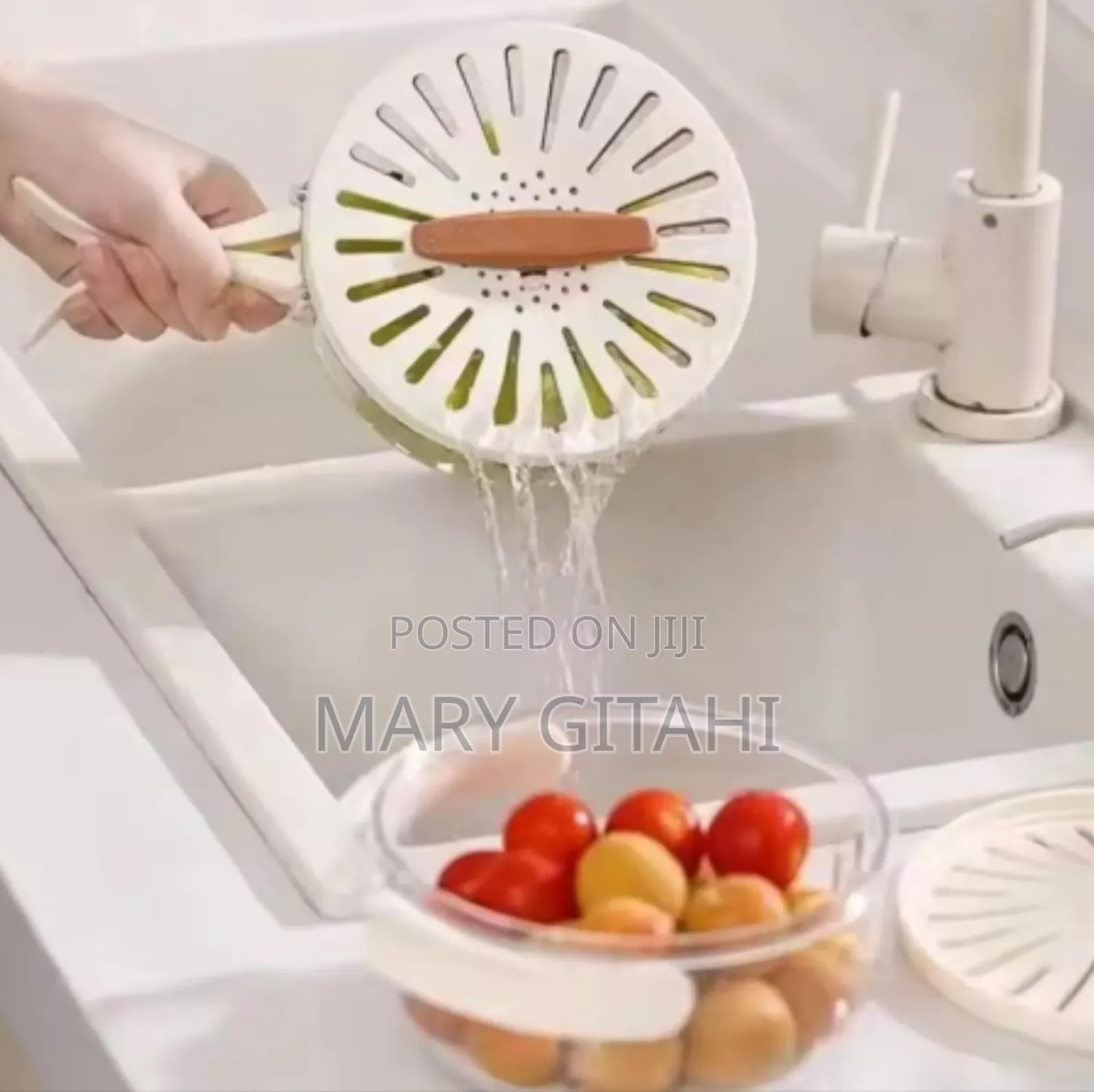 Multi-Functional Food Storage Container With Foldable Handle