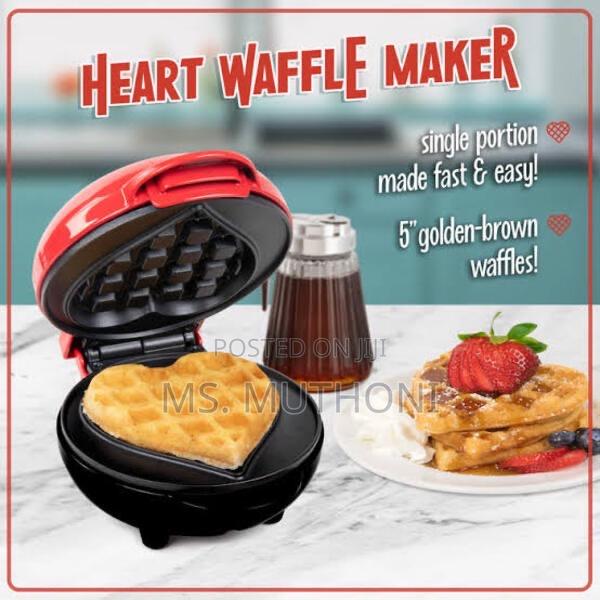 Love Shape Mini Waffle Maker - thumbnail 3