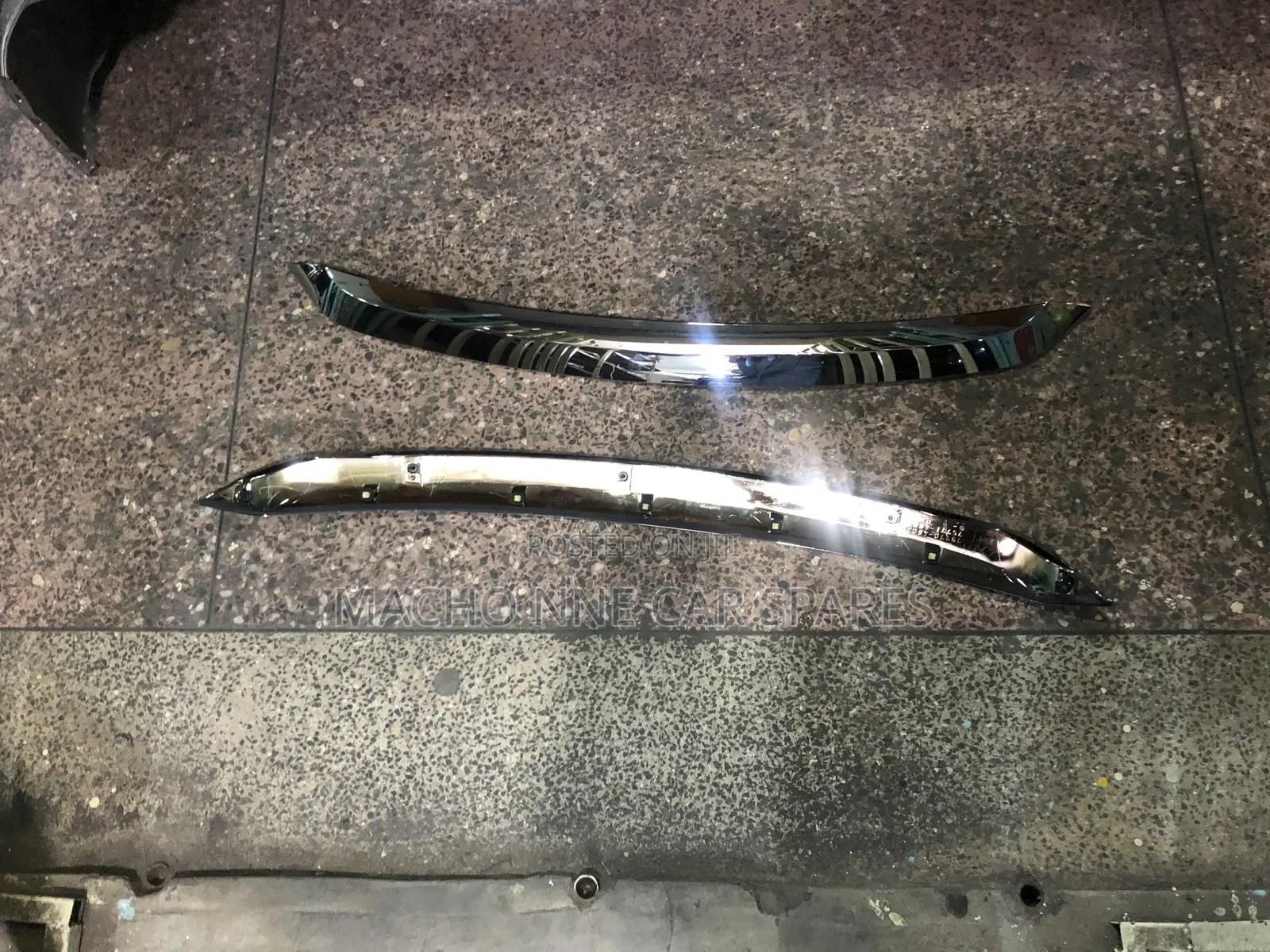 Toyota Harrier 2014-2018 Bonnet Chrome