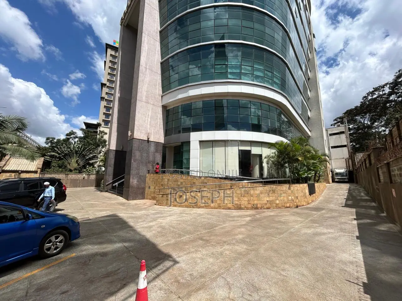 Office Space to Let in Westland's