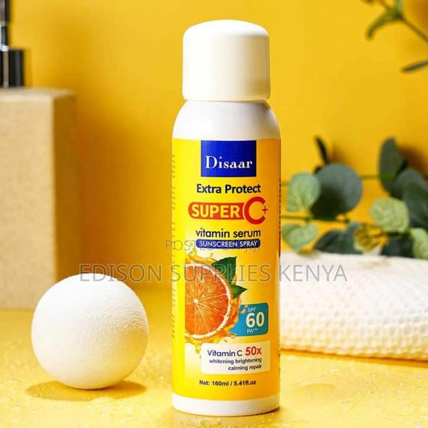 Sunscreen Spray SPF 60 With Vitamin C, Prevents Darkening - thumbnail 4