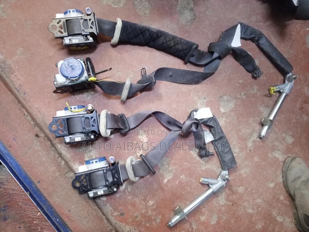 Subaru Xv Crosstrek Front Seatbelts - thumbnail 2