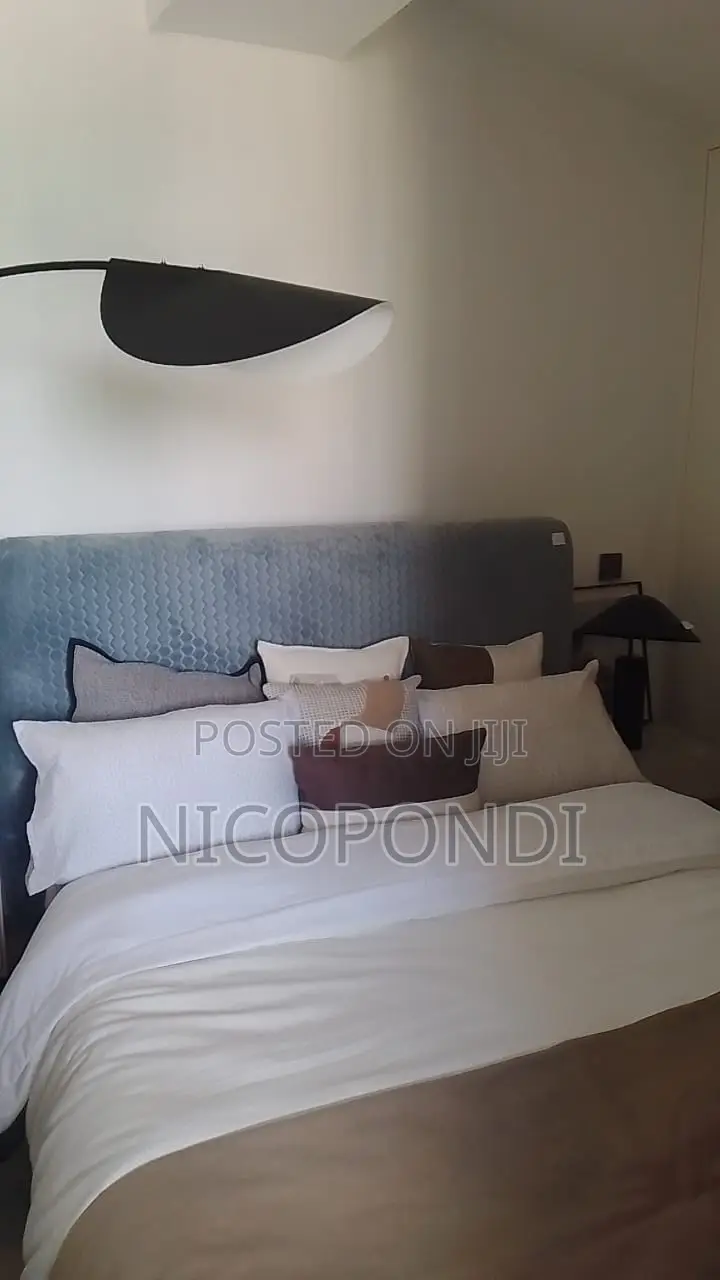 2bdrm Apartment in Lavington, Valley Arcade for sale