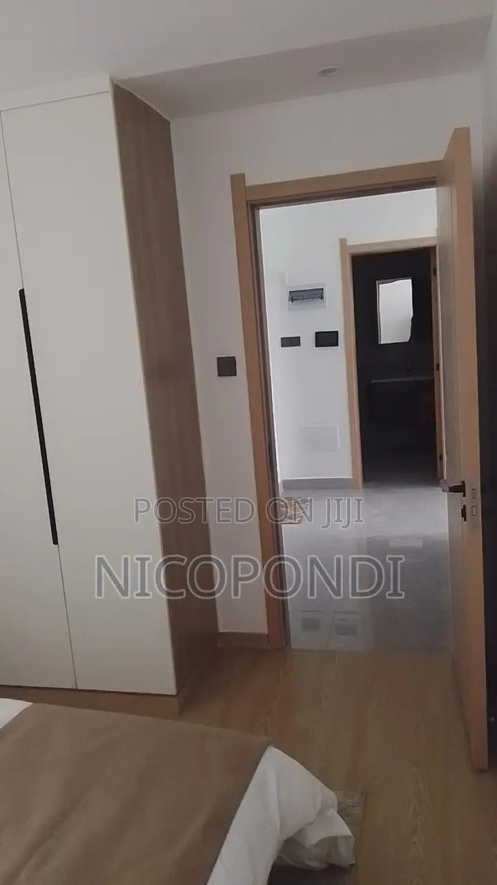 2bdrm Apartment in Lavington, Valley Arcade for sale