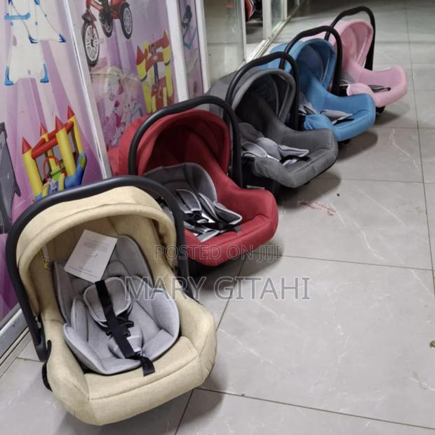Comfortable**Infants Carseat/Carrycot at - main view