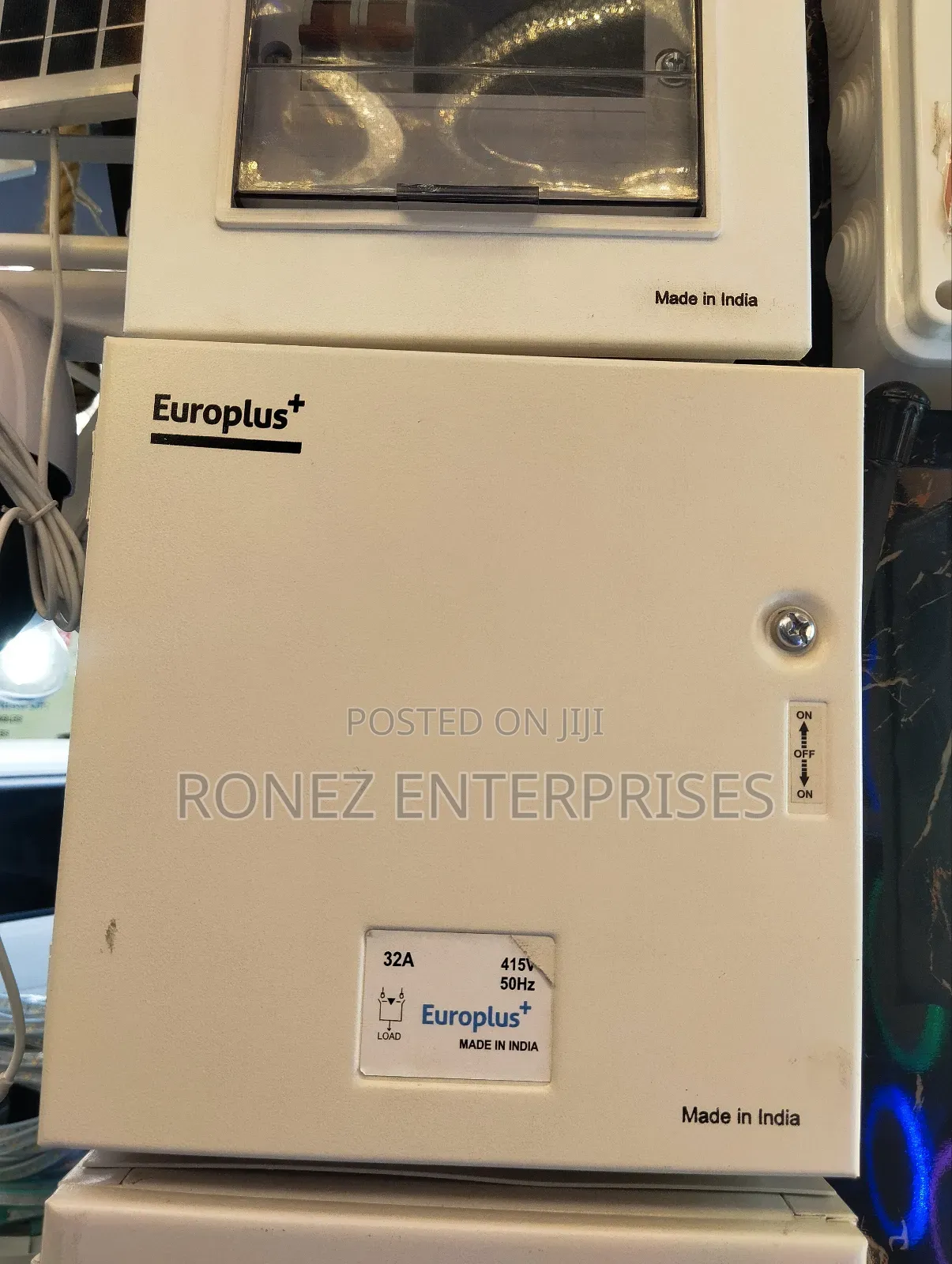 Change Over/ Transfer Unit 32 Amps