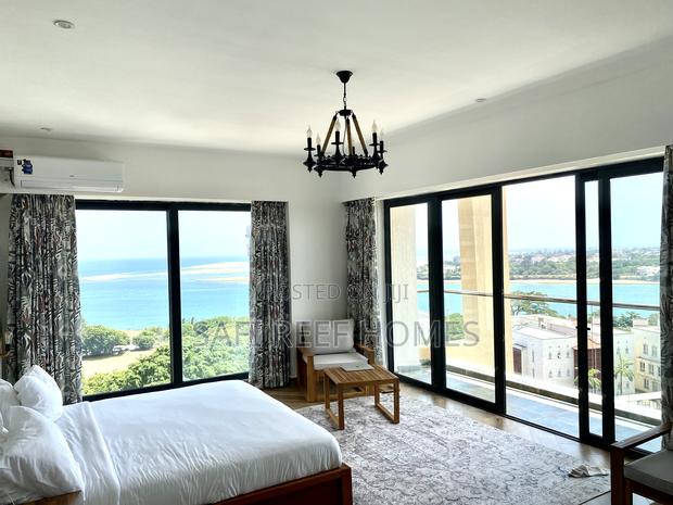 Furnished 4bdrm Apartment in Kizingo for sale