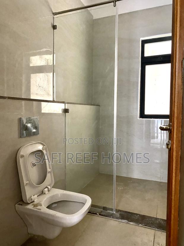 4bdrm Apartment in Kizingo for sale - thumbnail 16