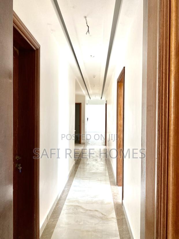 4bdrm Apartment in Kizingo for sale - thumbnail 17