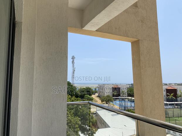 4bdrm Apartment in Kizingo for sale - thumbnail 15