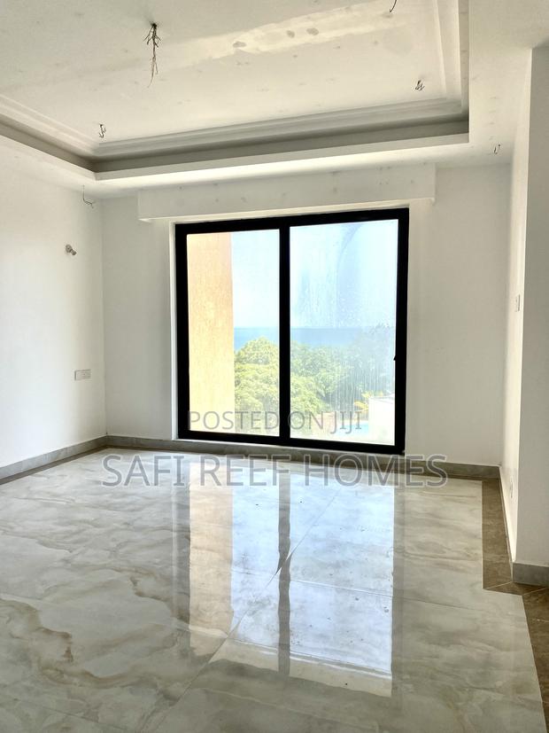 4bdrm Apartment in Kizingo for sale - thumbnail 8