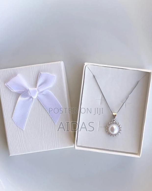 Beautiful Circular Pendant Necklace Valentine's Gift - main view