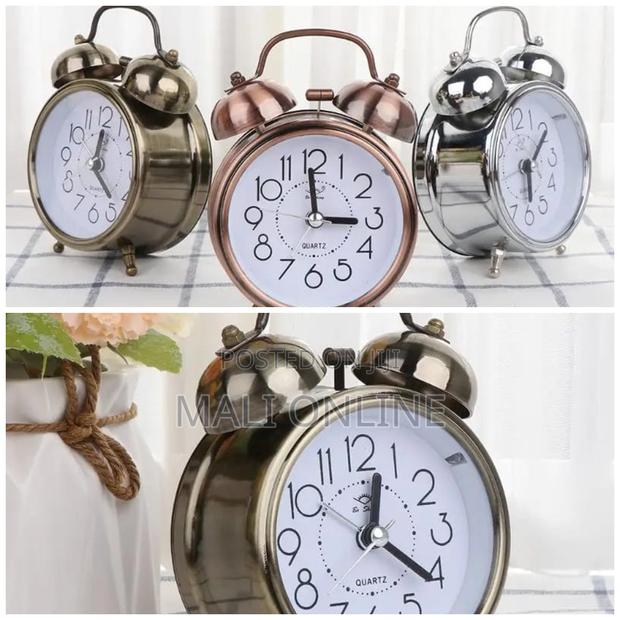 Decorative Bedside Retro Desktop Mechanical Alarm Clock
