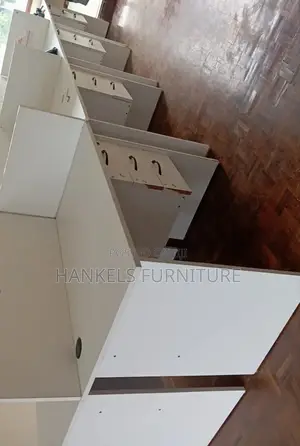 8 Way Workstation