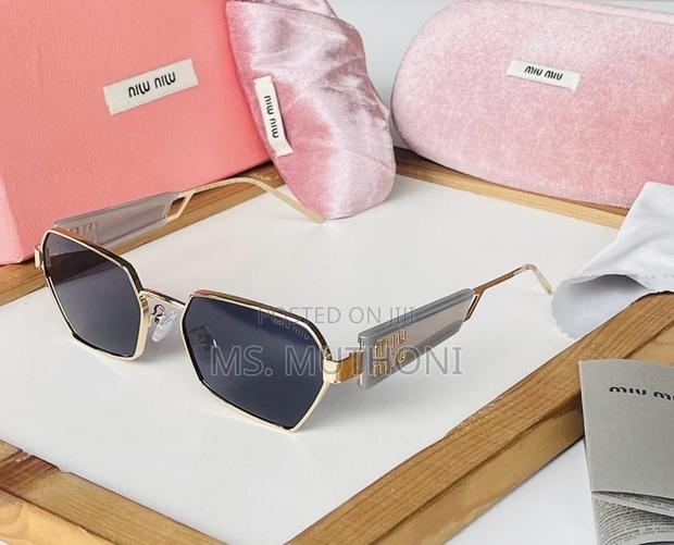 New Miu Miu Polarized Sunglasses - thumbnail 4