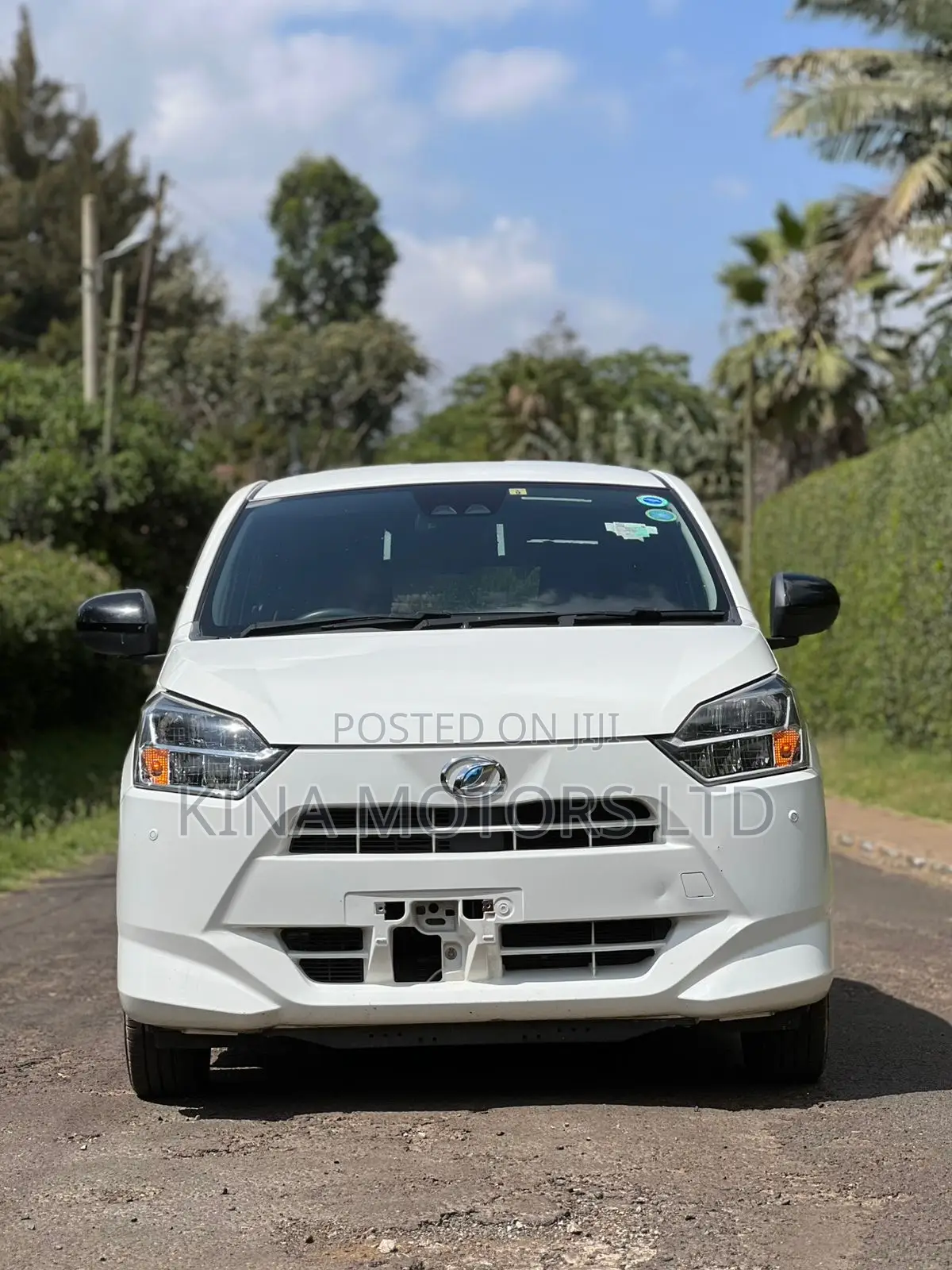 Daihatsu Mira 2018 Off white