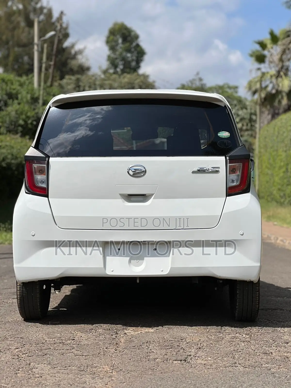 Daihatsu Mira 2018 Off white