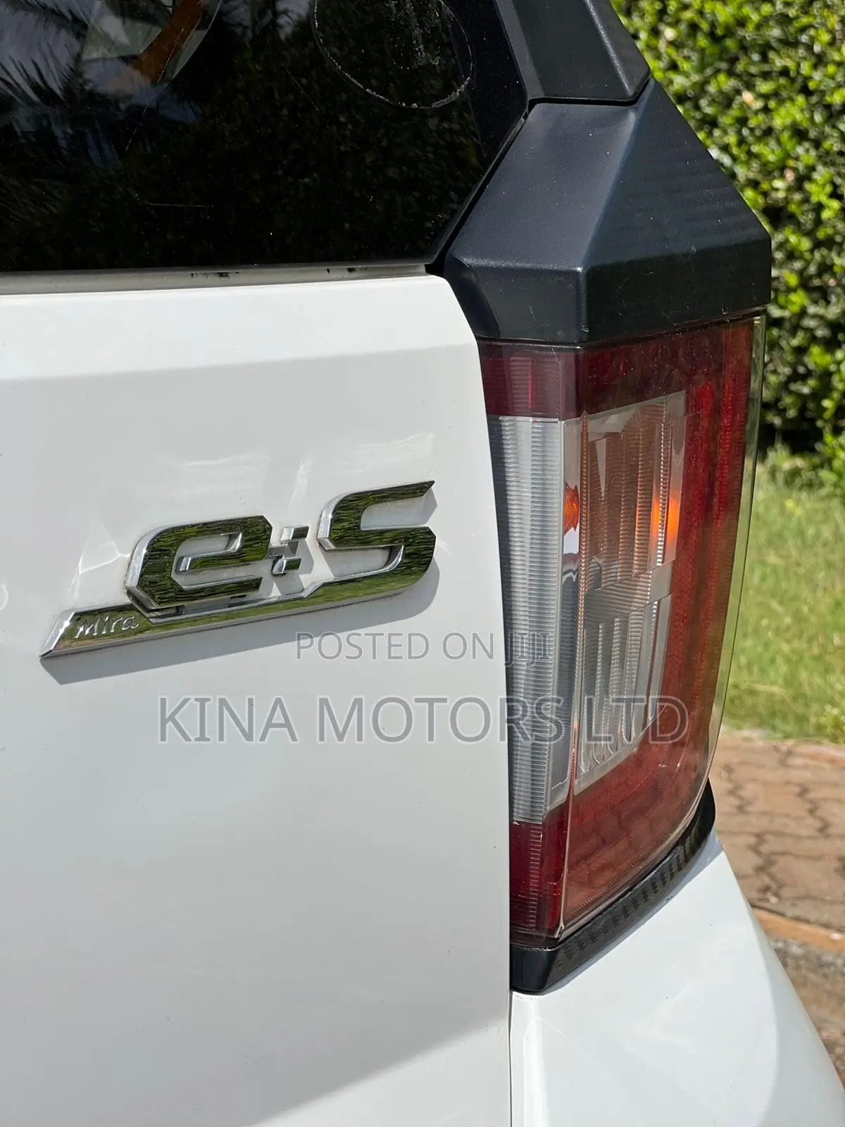 Daihatsu Mira 2018 Off white
