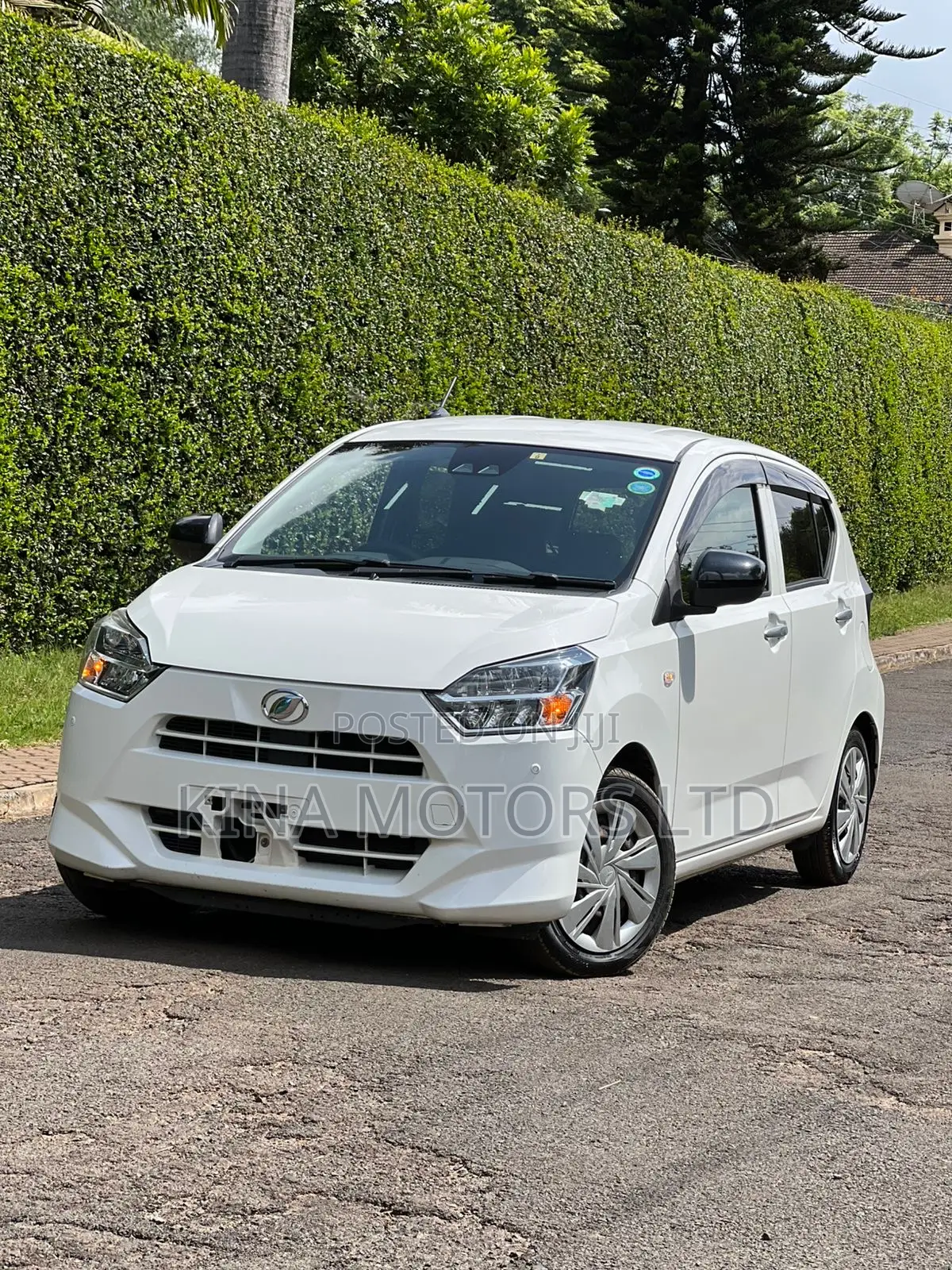 Daihatsu Mira 2018 Off white