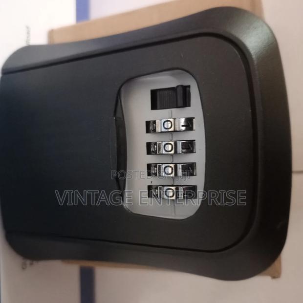 Full Metallic Weatherproof Wall-Mounted Key Lock Box. - thumbnail 2