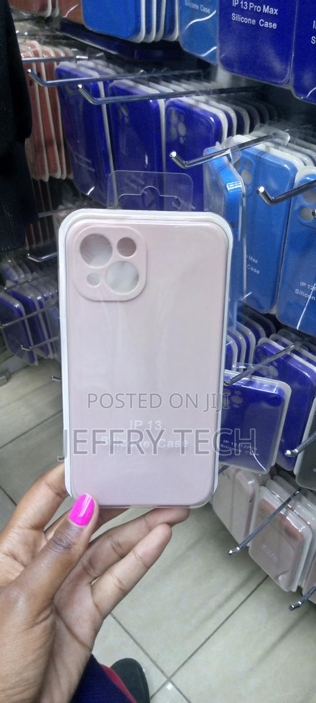 iPhone 13 Liquid Silicone Soft Gel Rubber Microfiber Lining - thumbnail 2